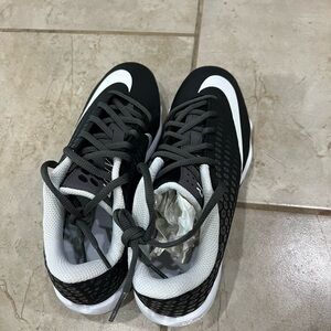 Nike football cleats New without tag, size 6Y, boys, no box